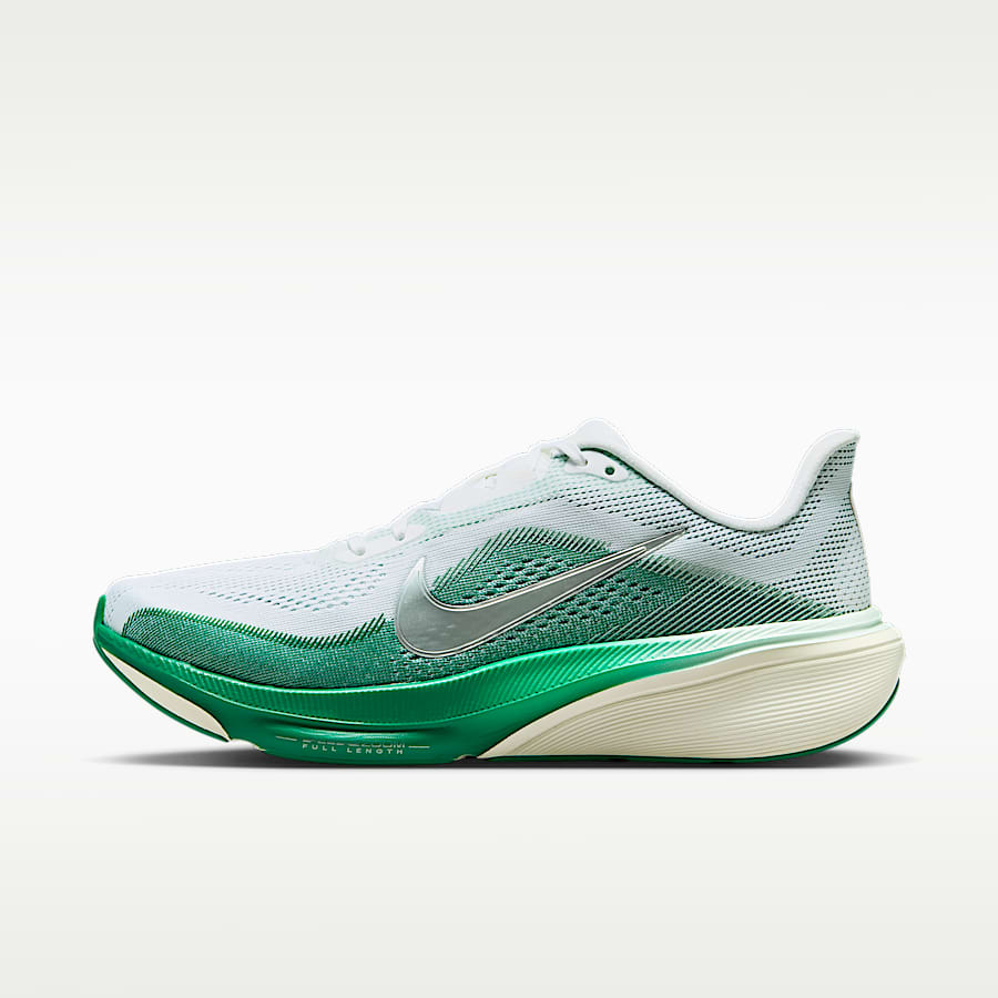 どんな地形でもスムーズに動ける、多用途なNike ペガサス ターボ